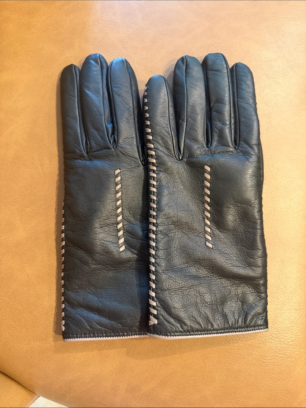 Bloomingdale’s Italian Leather Cashmere Lined Gloves Black Size 7